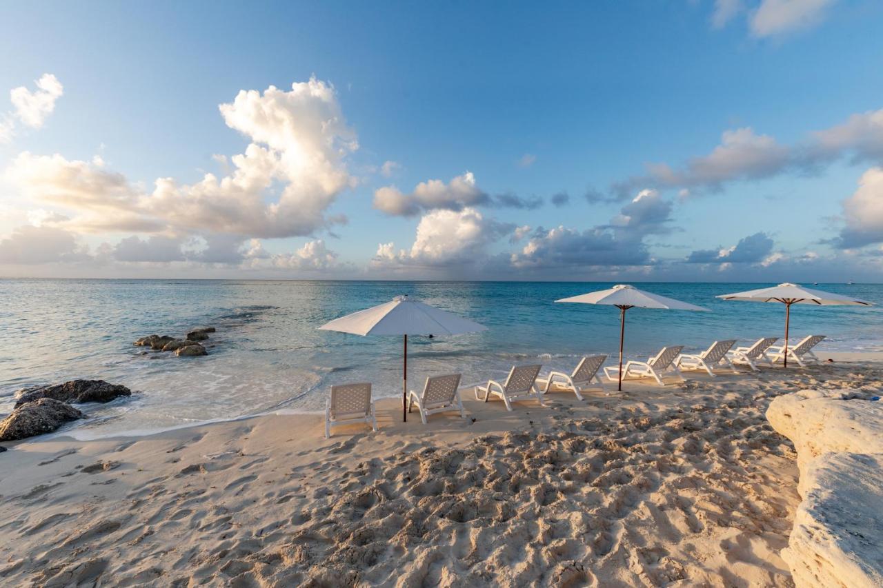 The Atrium Resort Grace Bay Kültér fotó